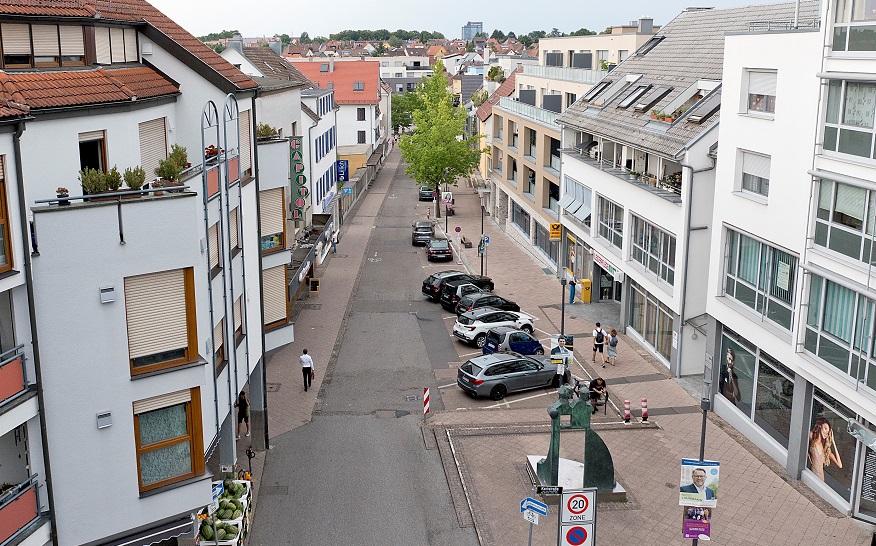 Die Güterbahnhofstraße soll umgestaltet werden. Nach dem Beteiligungsformat im vergangenen Jahr findet nun ein weiterer Infoabend statt. Die Güterbahnhofstraße soll umgestaltet werden. Nach dem Beteiligungsformat im vergangenen Jahr findet nun ein weiterer Infoabend statt.
