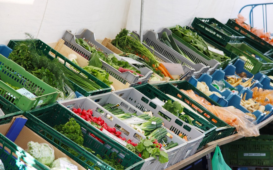 Ein reichhaltiges Angebot – von Gemüse über Fleisch- und Wurst- bis hin zu Backwaren – ist auf dem Kornwestheimer Wochenmarkt zu finden.